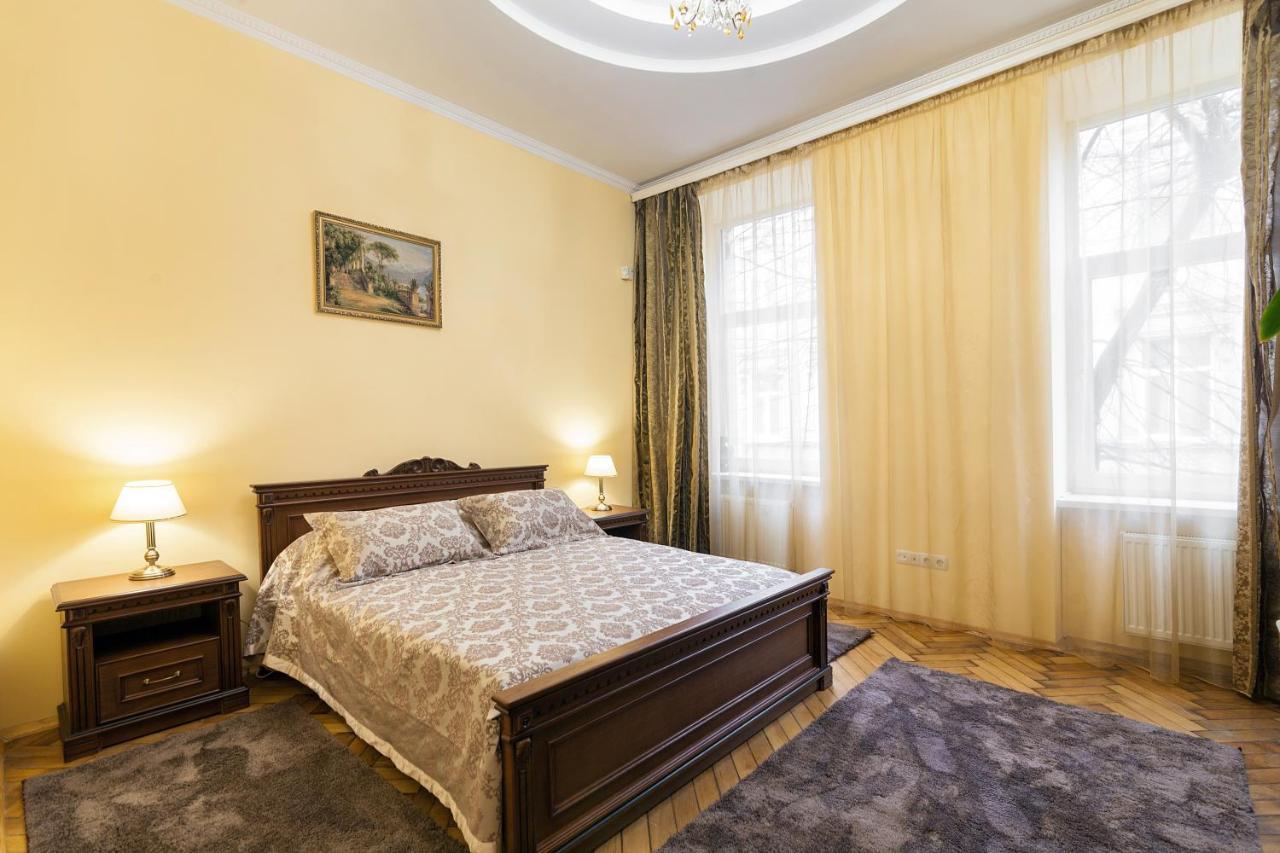 3Х Комнатная Уютная Квартира В Центре Львова Extérieur photo