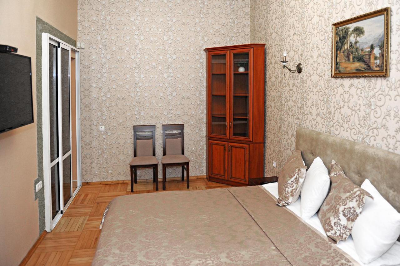 3Х Комнатная Уютная Квартира В Центре Львова Extérieur photo