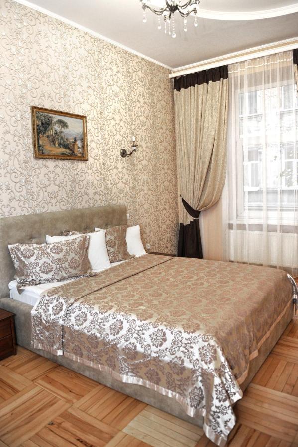 3Х Комнатная Уютная Квартира В Центре Львова Extérieur photo
